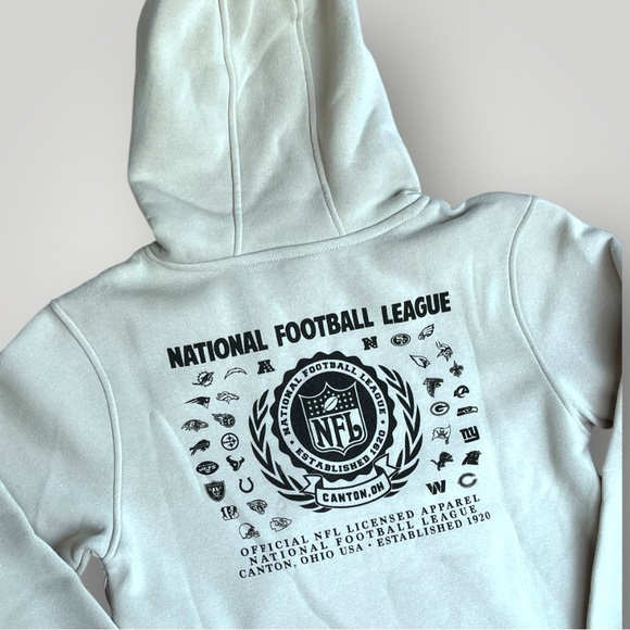 White NFL Hoodie - Picture 12 of 12